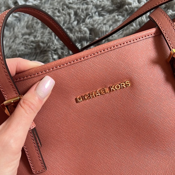 Michael Kors Tote Bag - Picture 11 of 14